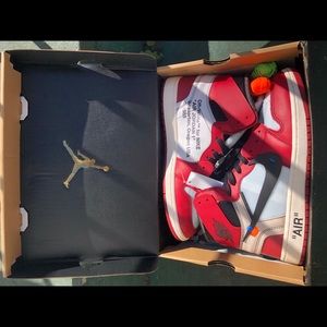 Jordan off white 1s Chicago